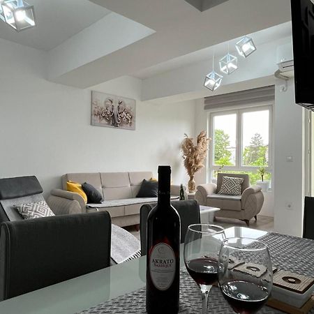 Maksim Apartments Скоп'є Екстер'єр фото